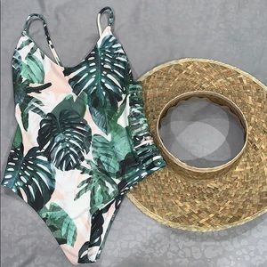 ❌ SOLD ❌ StoneFox Hermosa in Monsterra